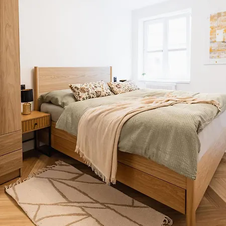 Hop Nest Centrum Apartmán